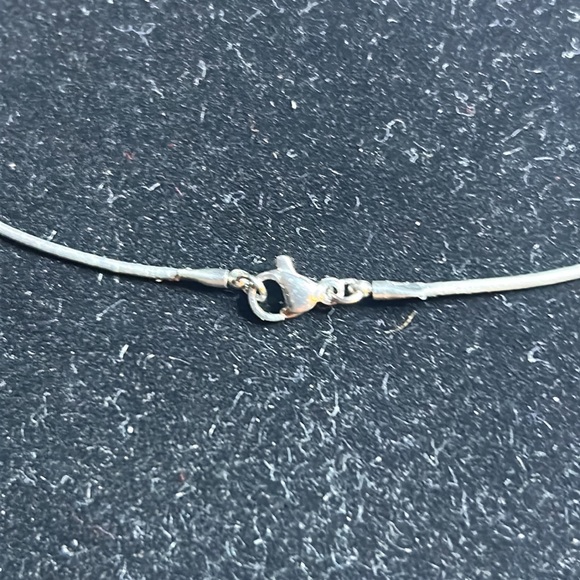 White Howlite pendant - Picture 4 of 6